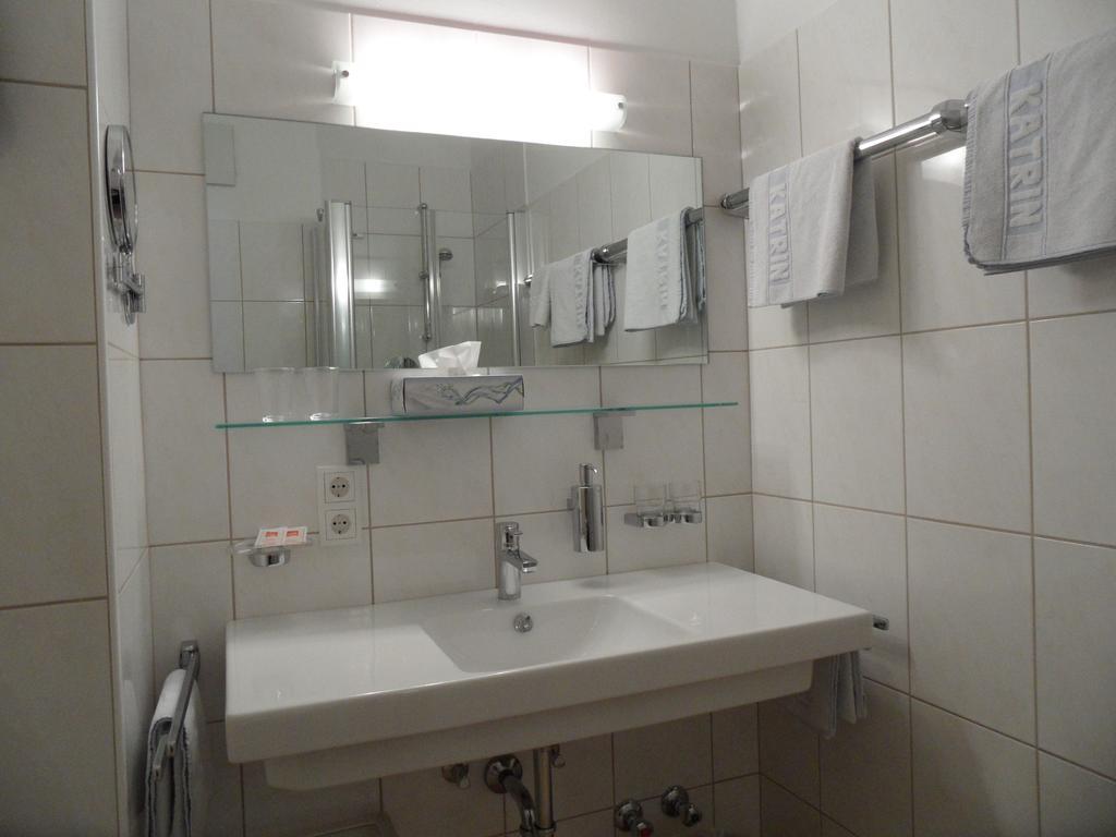 Katrin Guest house
