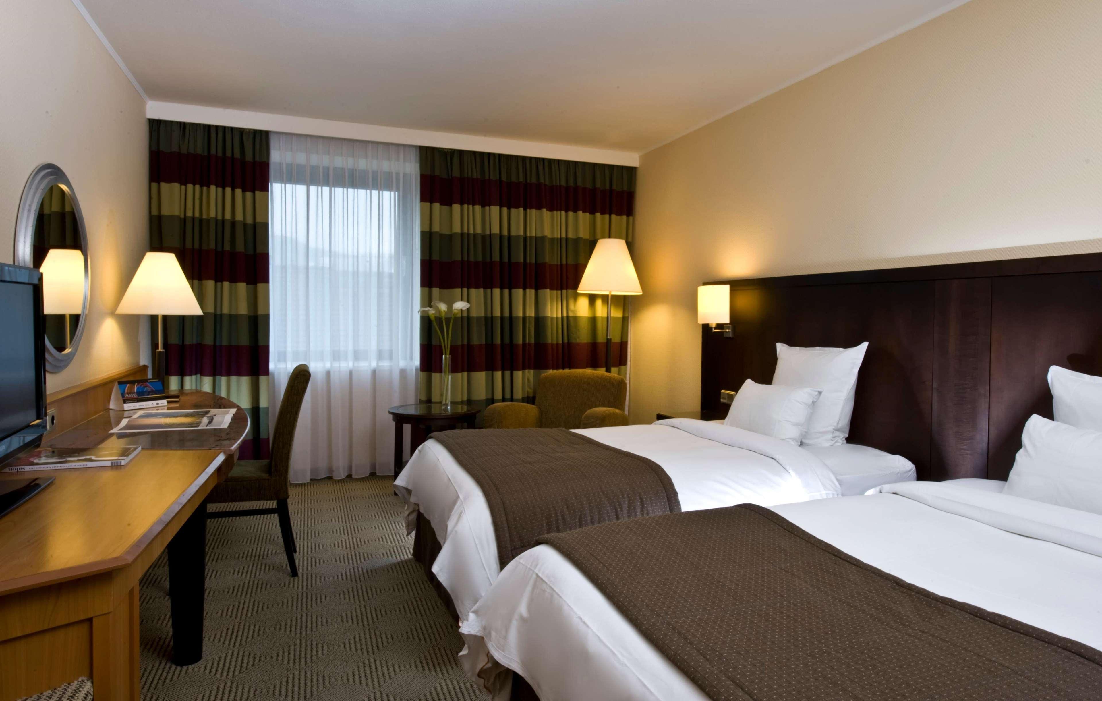 Wyndham Grand Conference Centre 4*