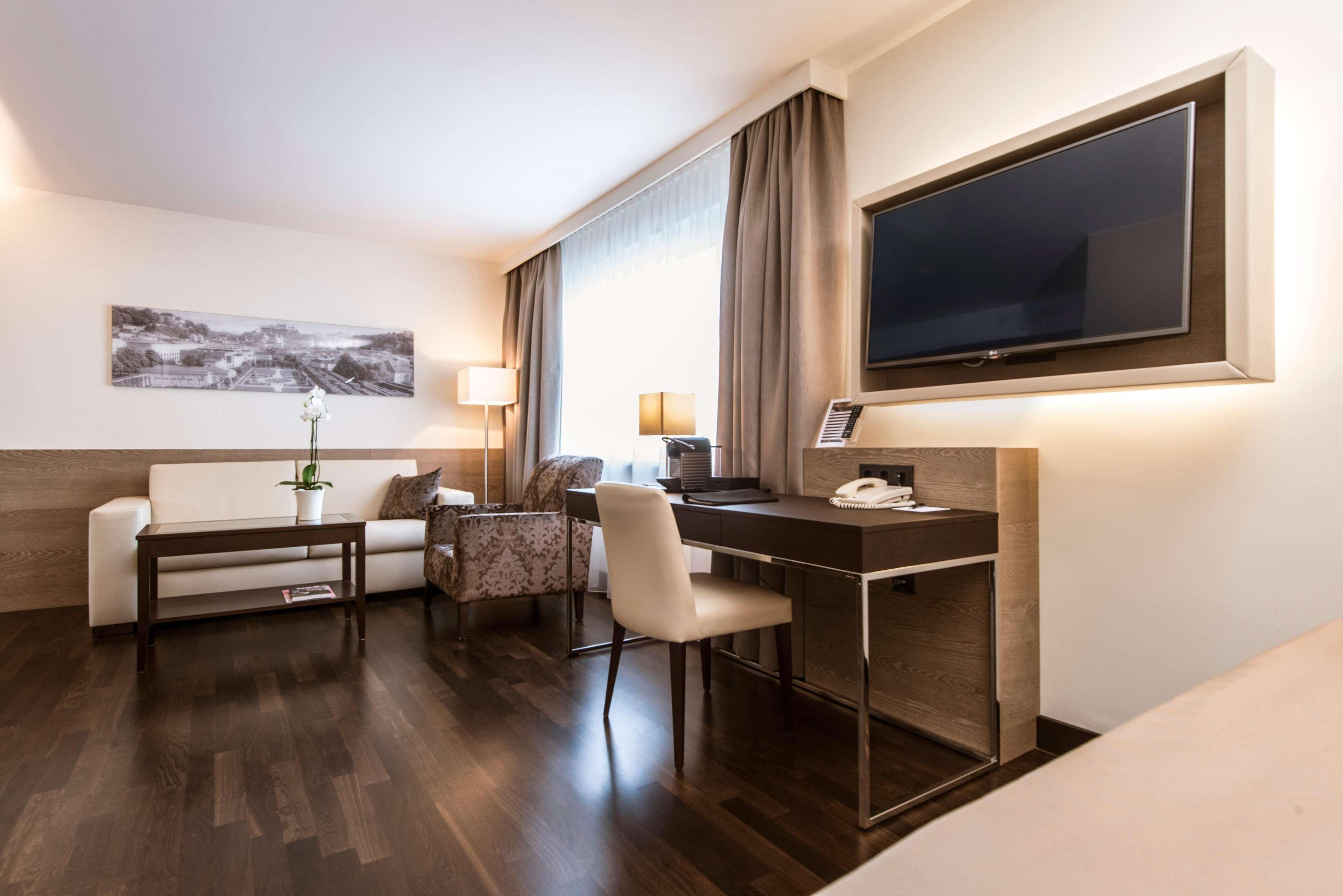 Hotel Wyndham Grand Conference Centre 4*