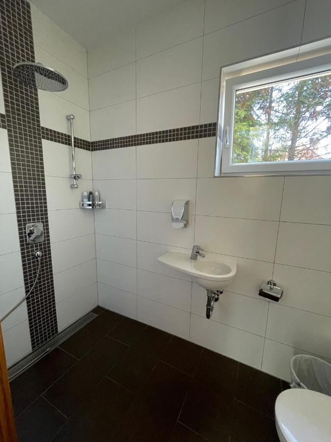 „1. Work & Sleep Luxury Apartment“ Fuer Arbeiten & Wohnen !