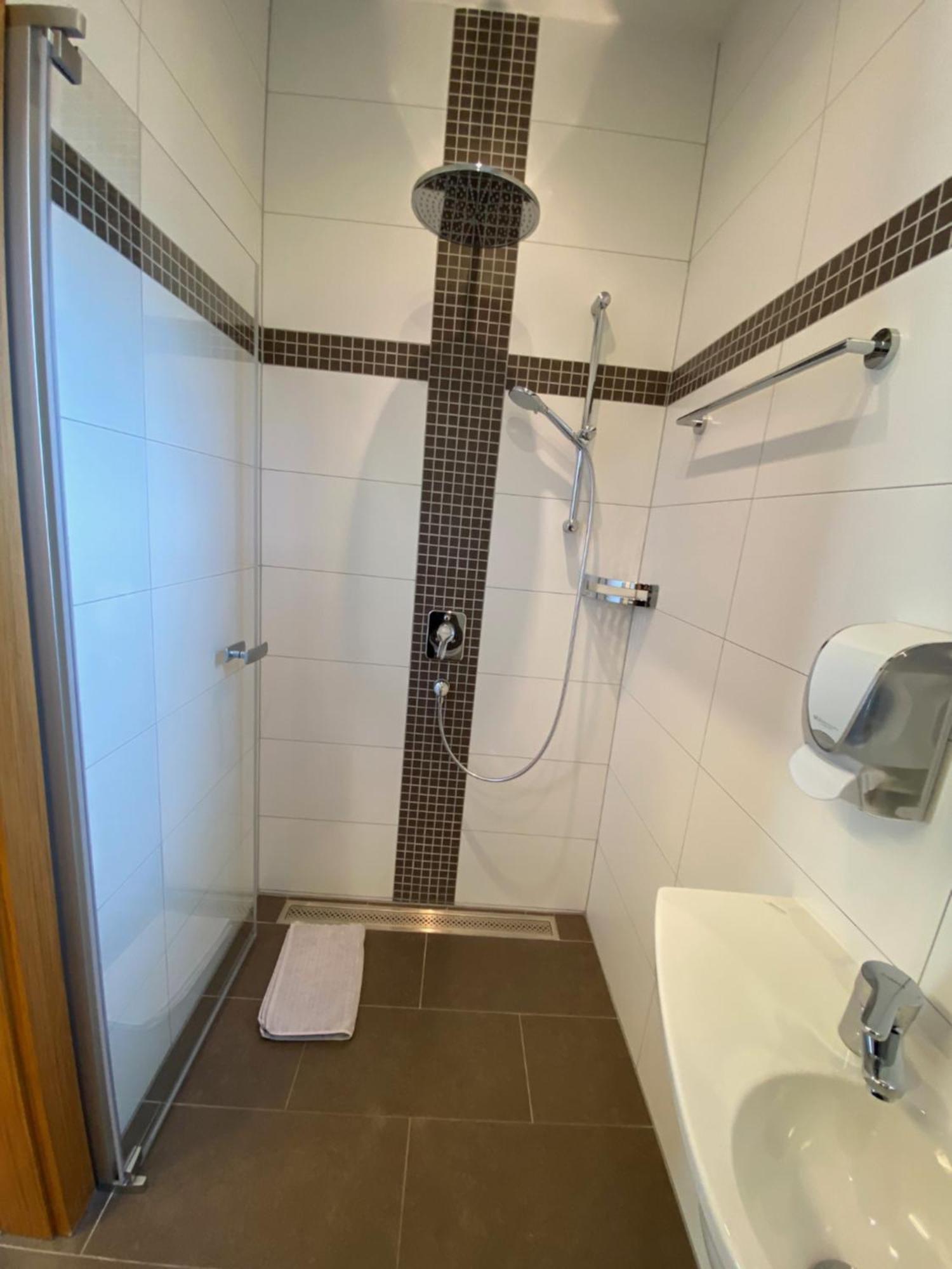 „1. Work & Sleep Luxury Apartment“ Fuer Arbeiten & Wohnen ! Apartment Salzburg