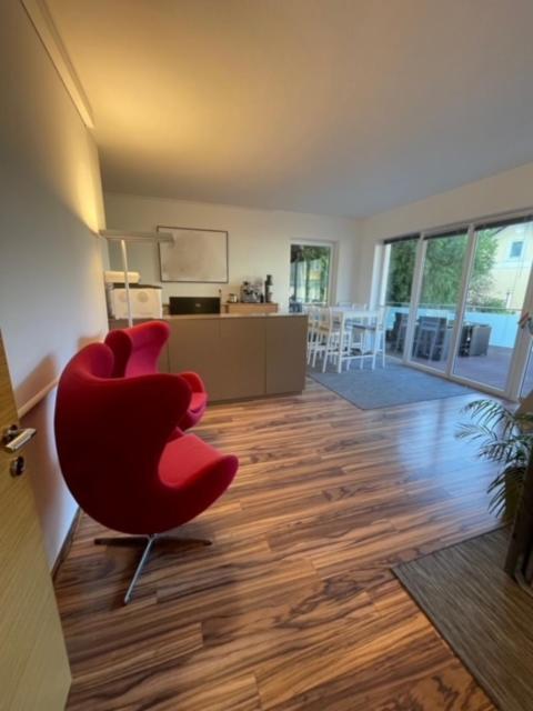 „1. Work & Sleep Luxury Apartment“ Fuer Arbeiten & Wohnen ! Salzburg