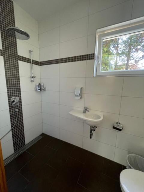 Apartment „1. Work & Sleep Luxury Apartment“ Fuer Arbeiten & Wohnen ! *