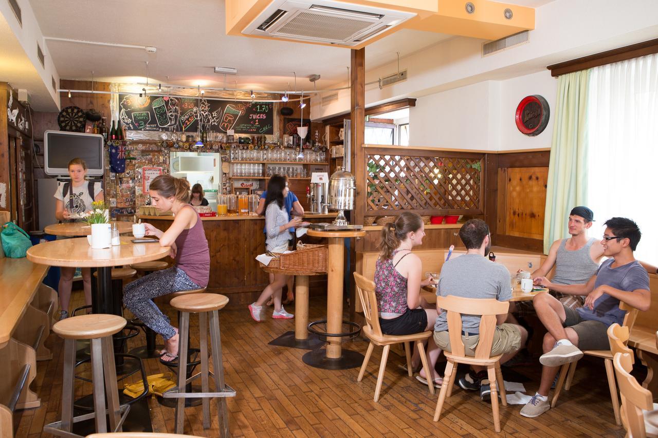 Hostel Yoho - International Youth