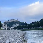 Ruhiges Apartment Mit Dachterrasse In Salzburg