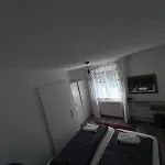 Labi S Room