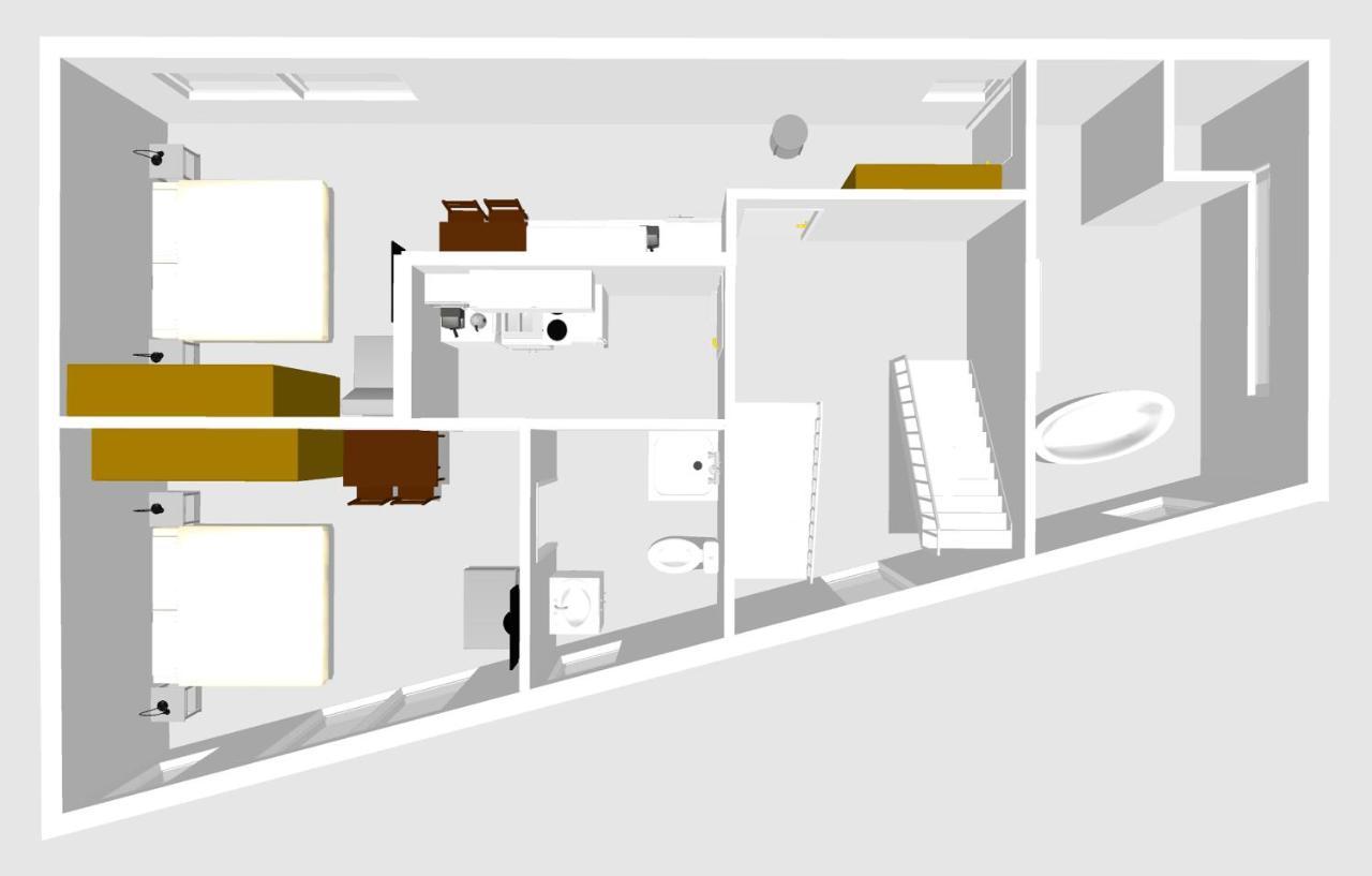 Apartment 4 & 5