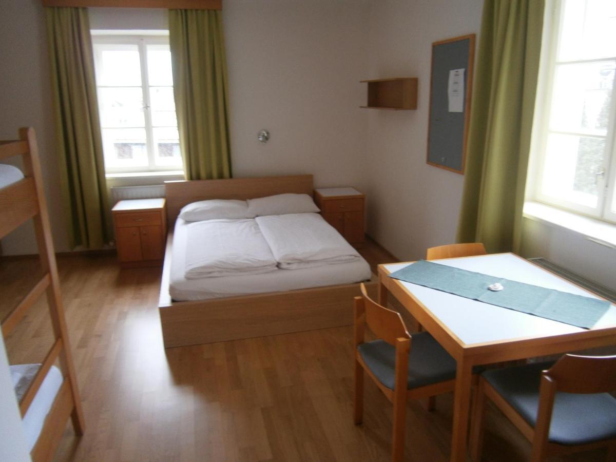 Hostel Institut St.sebastian *