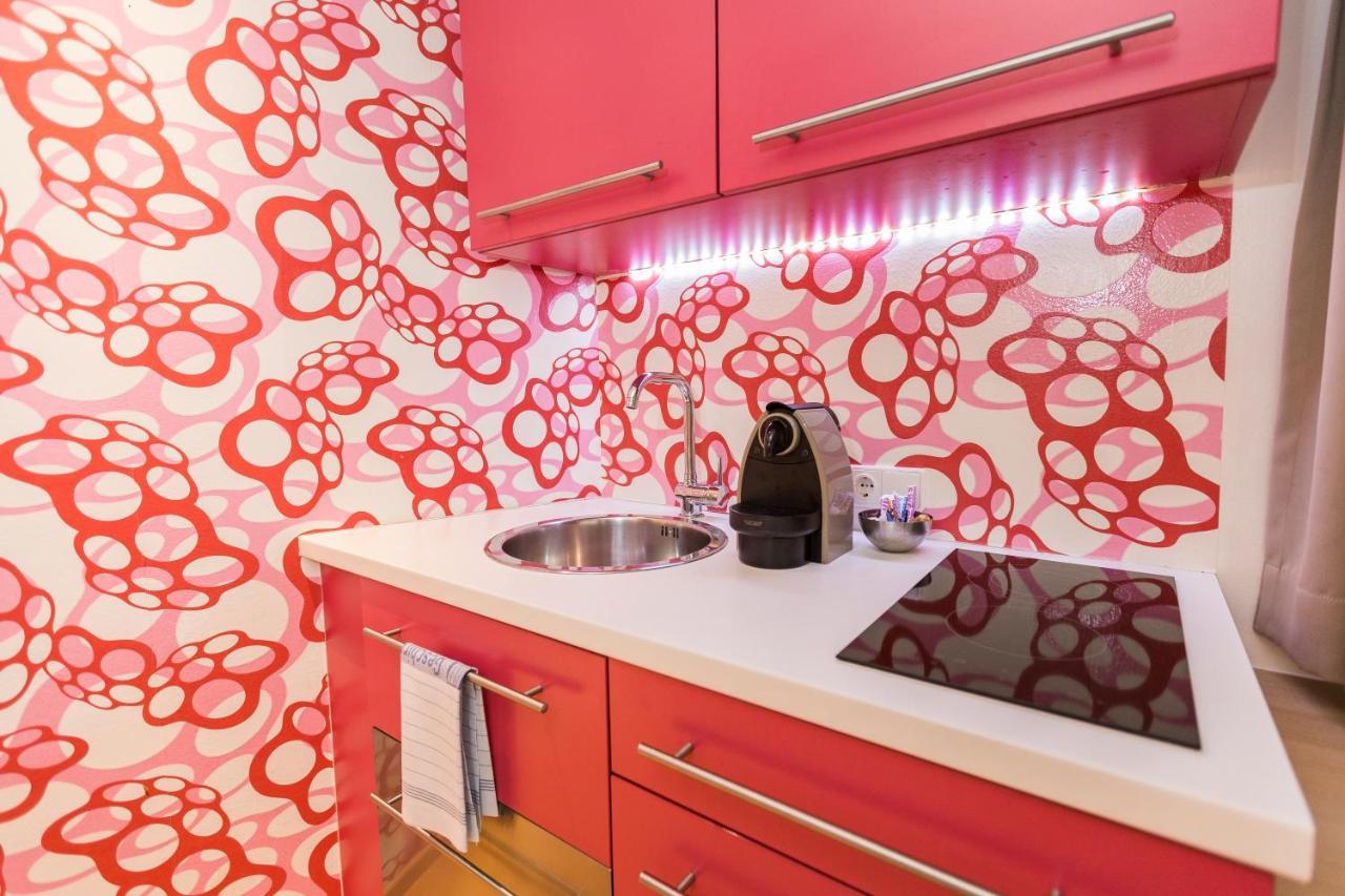 Apartment 4 & 5 *