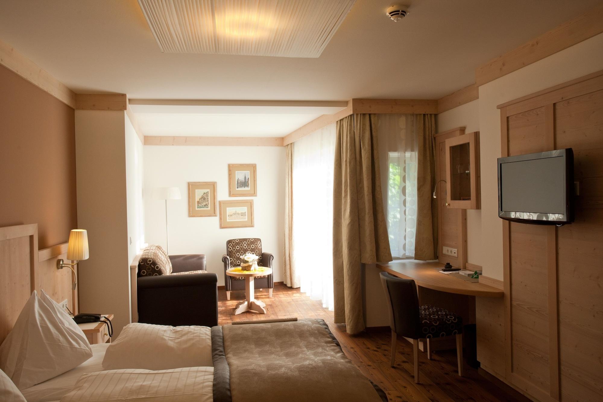 Romantikhotel Gersberg Alm 4*