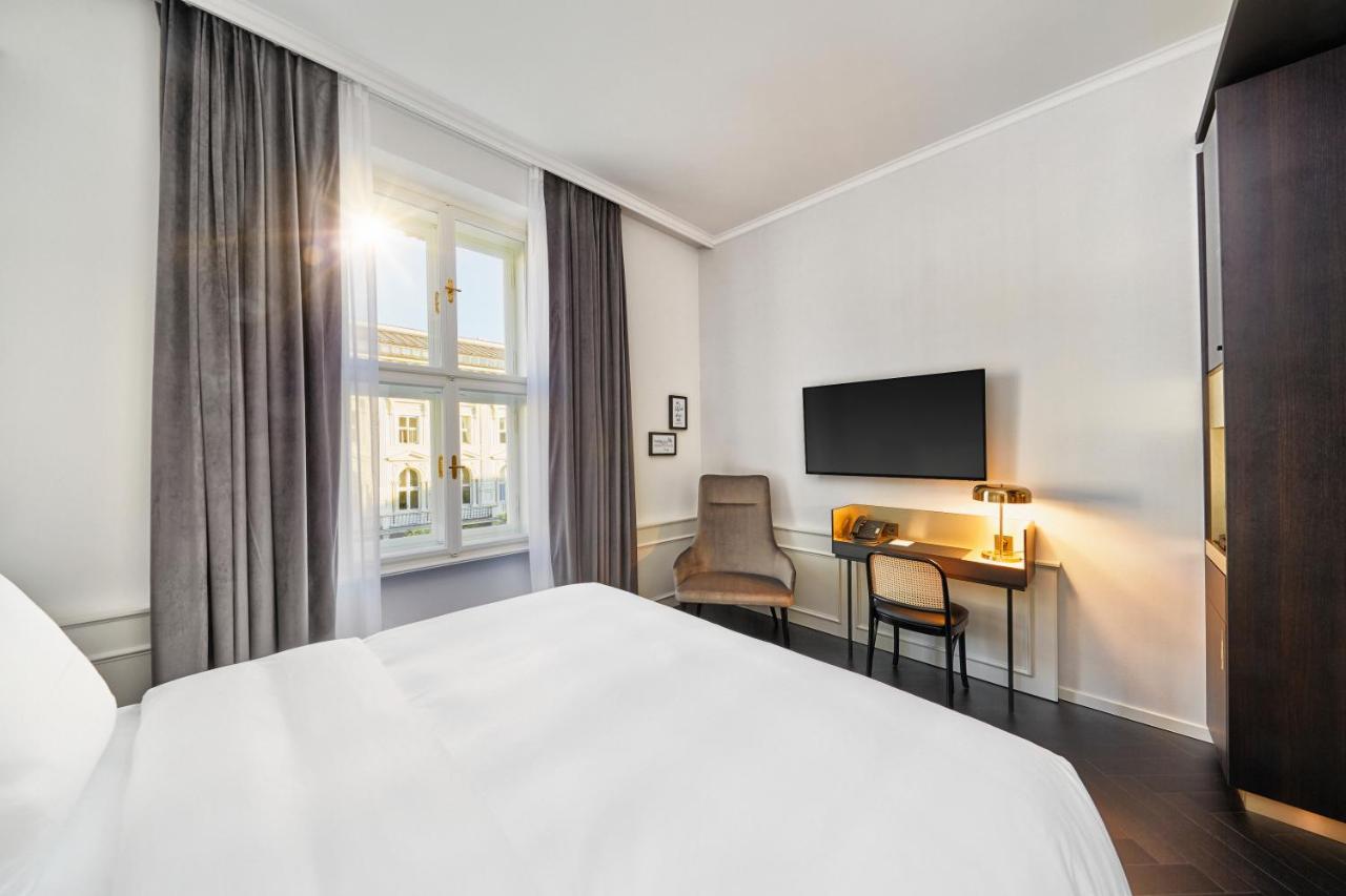 Hotel Hyperion 5*