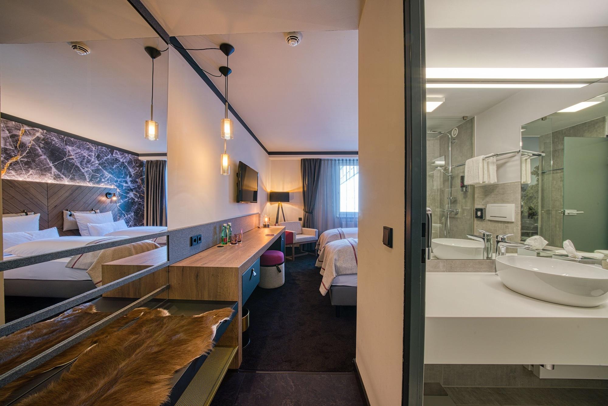 Fourside Hotel