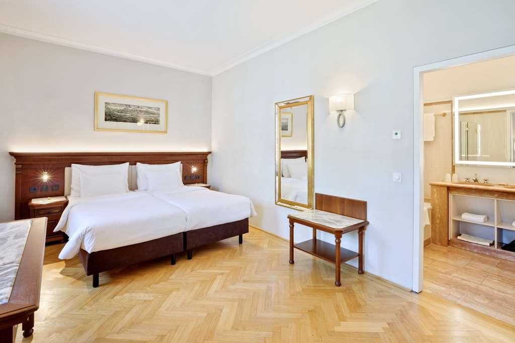 Radisson Blu Altstadt.