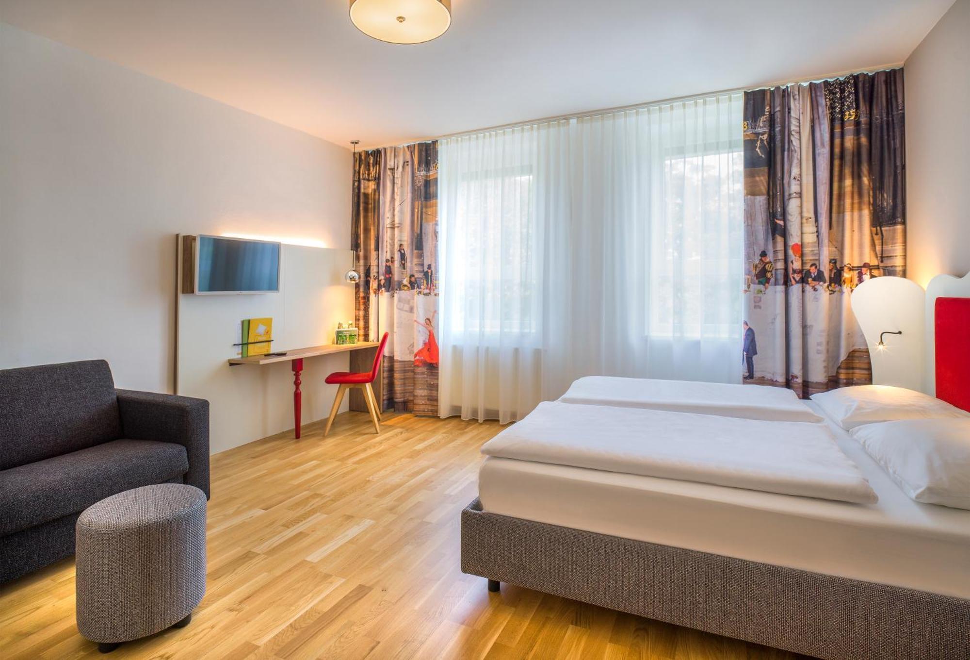 Jufa Hotel 4*