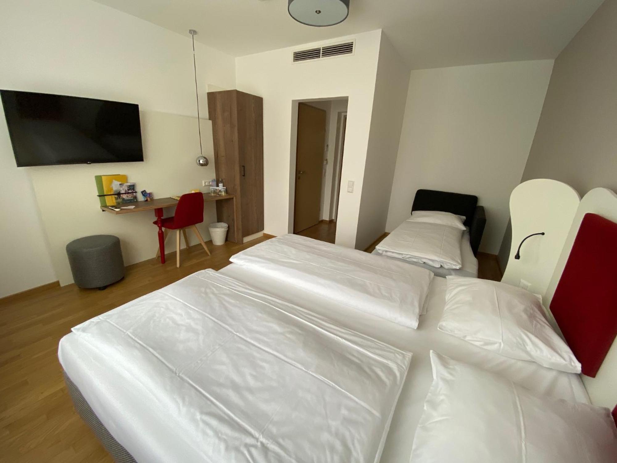 Jufa Hotel 4*