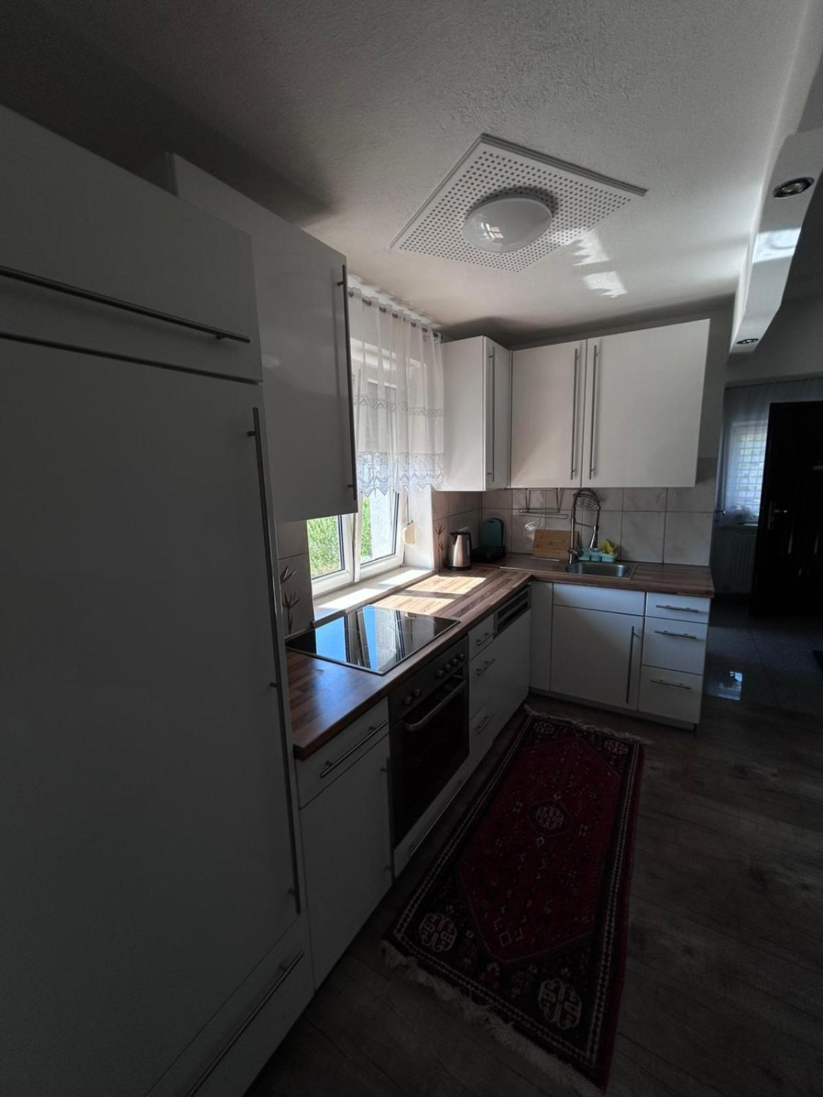 Labi S Apartment *