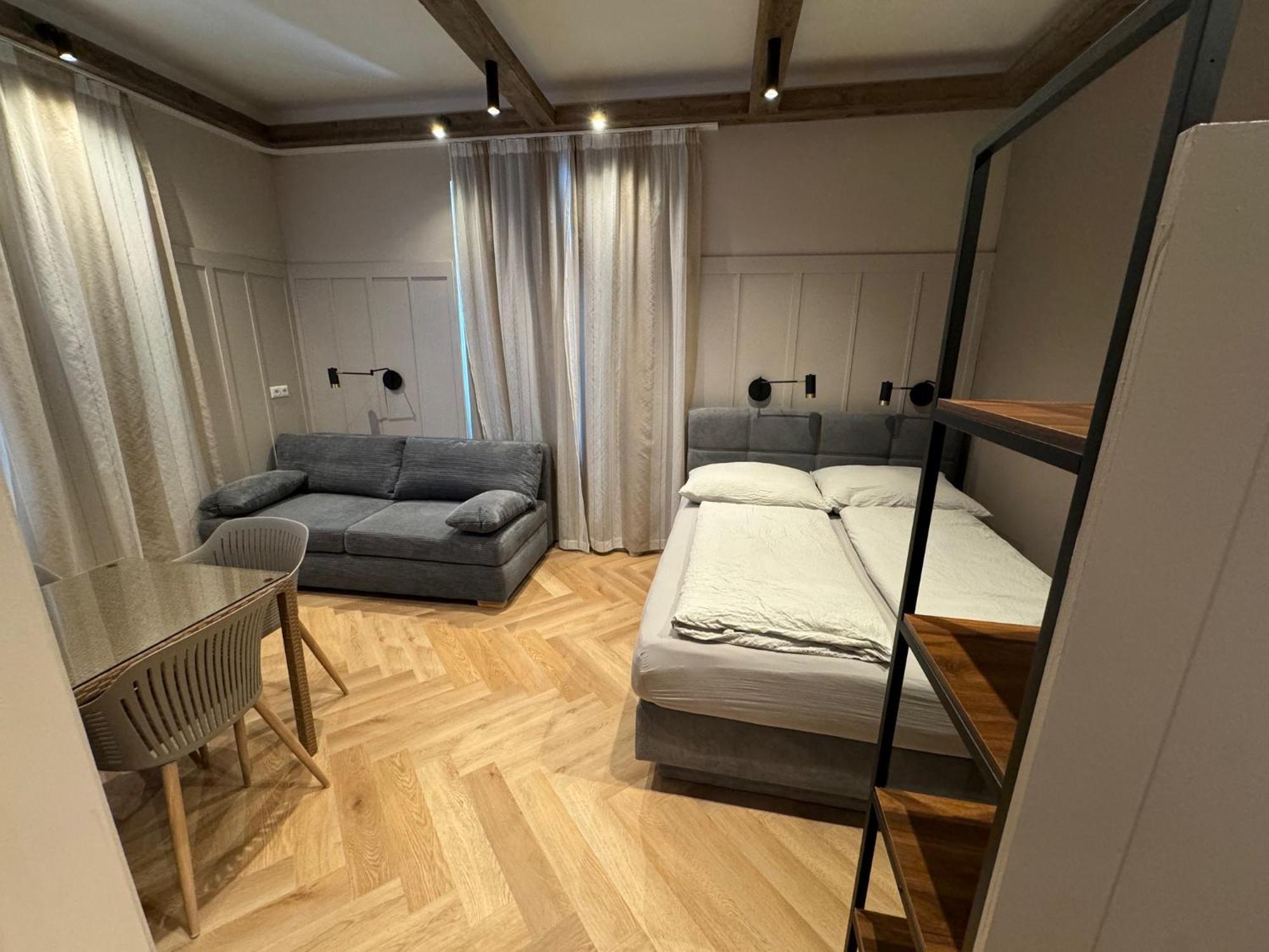 Book-a-room 34 * Salzburg