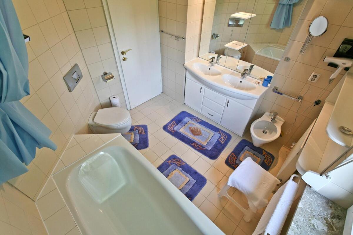 Exclusive House In