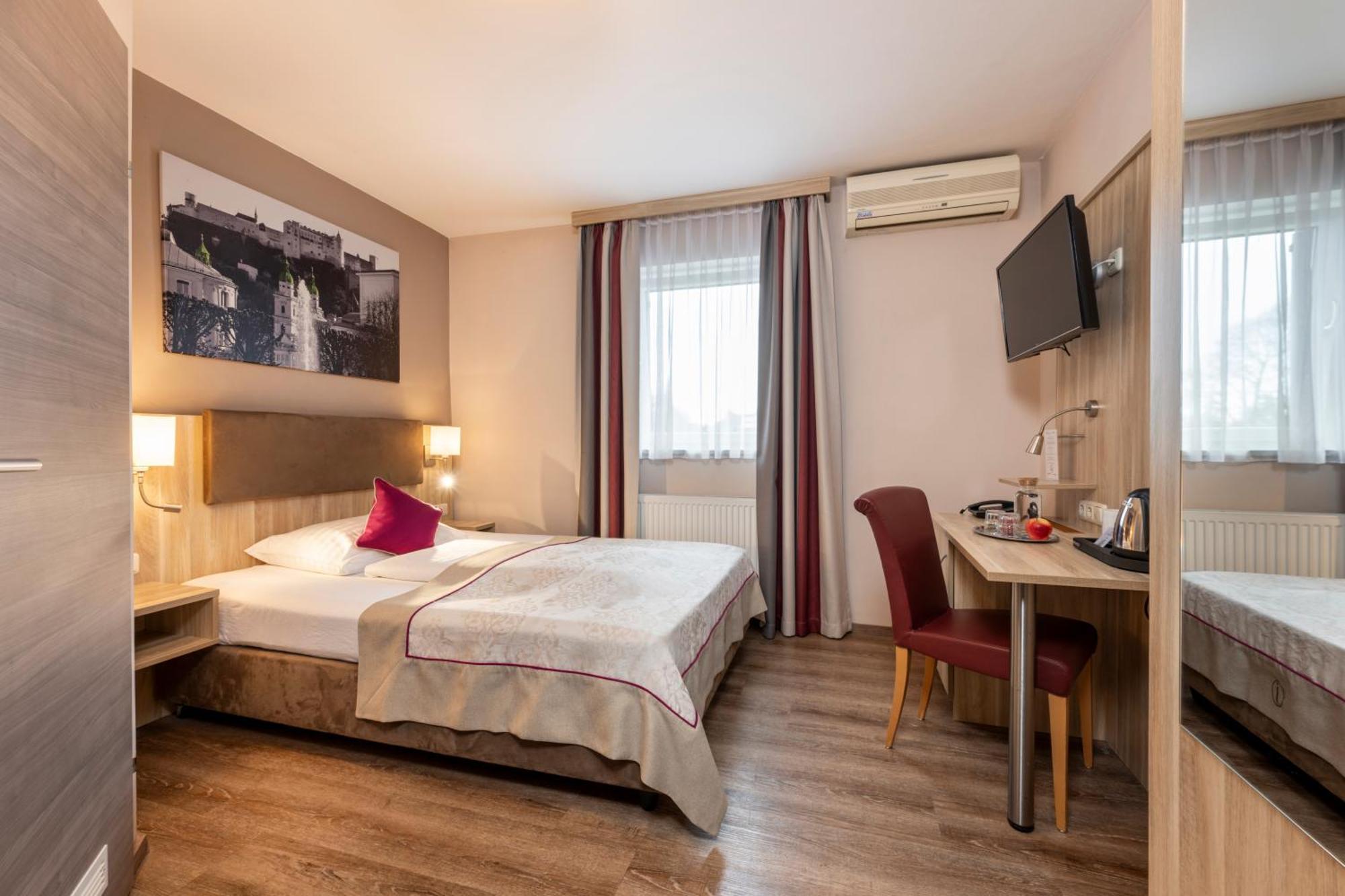 Guest house Junior By Max 70 3*