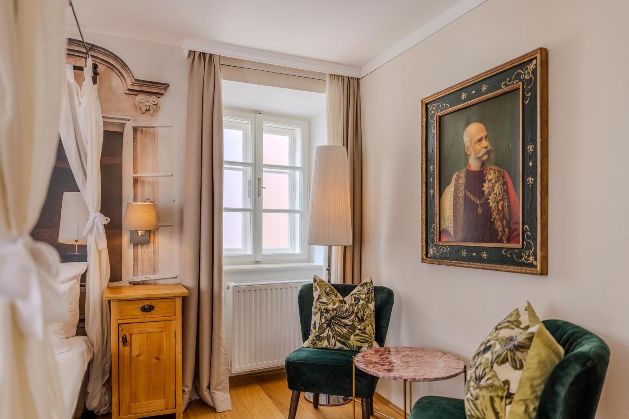 Boutiquehotel Amadeus Hotel 4*