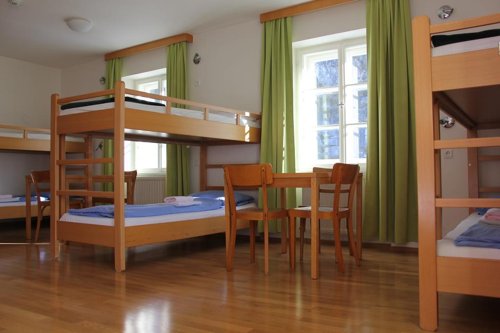 Hostel Institut St.sebastian *