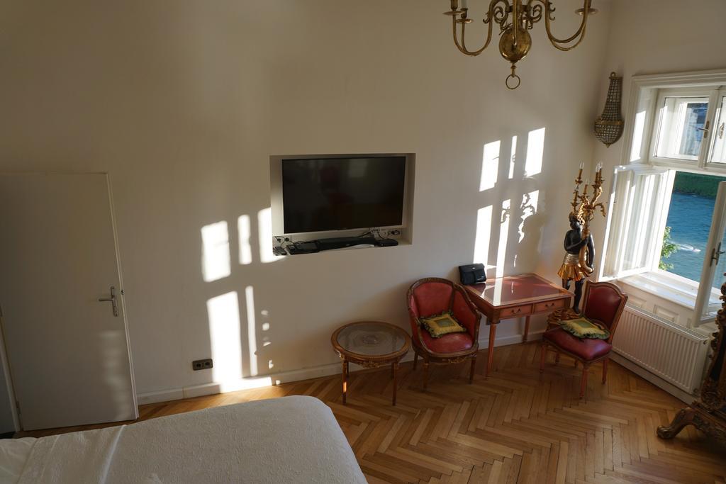 Sarah's Altstadt Oase Bed & Breakfast
