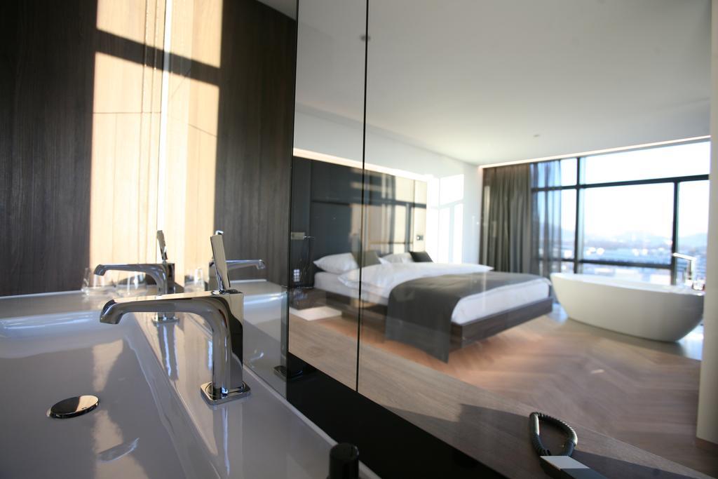 Hotel Cool Mama *
