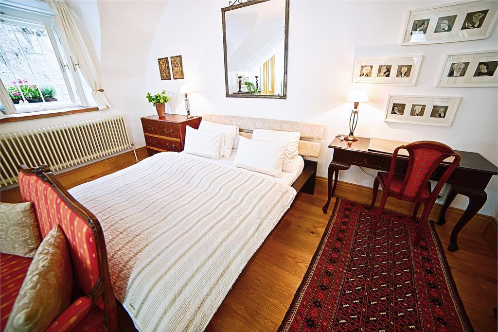 Place To Apartment *