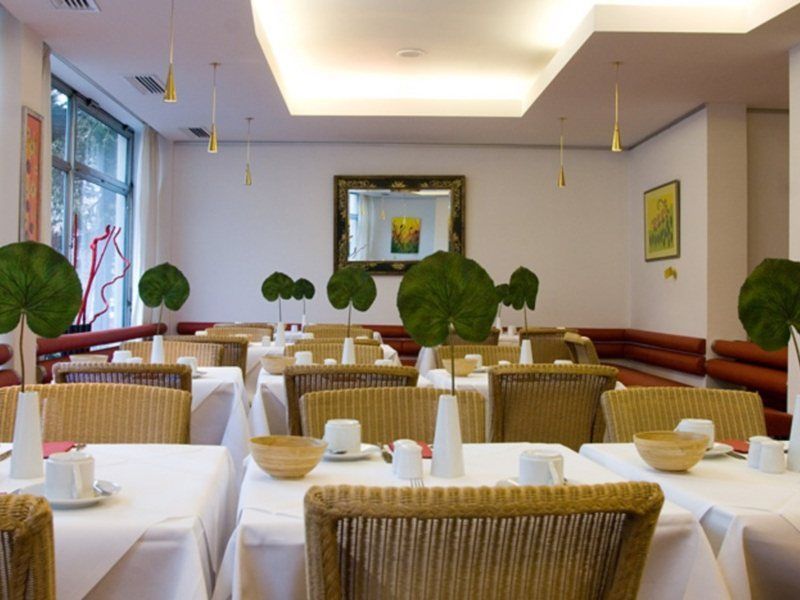 Hotel Am Neutor Zentrum 4*