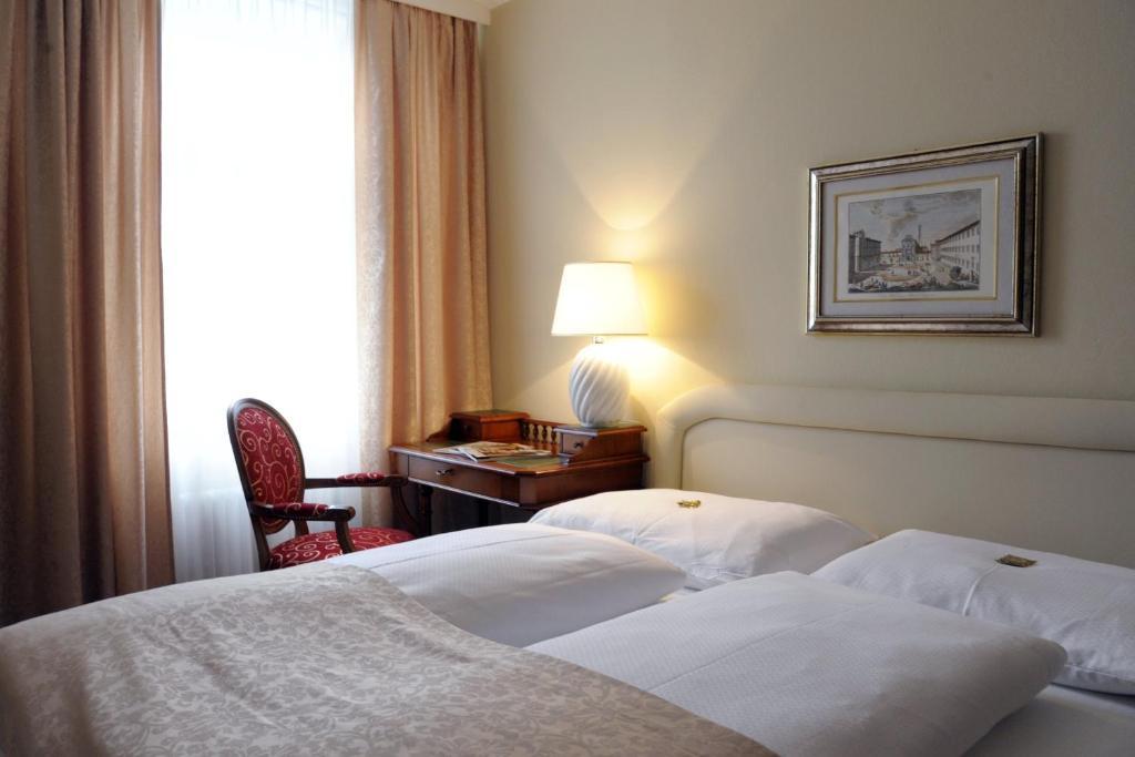 Vier Jahreszeiten Hotel