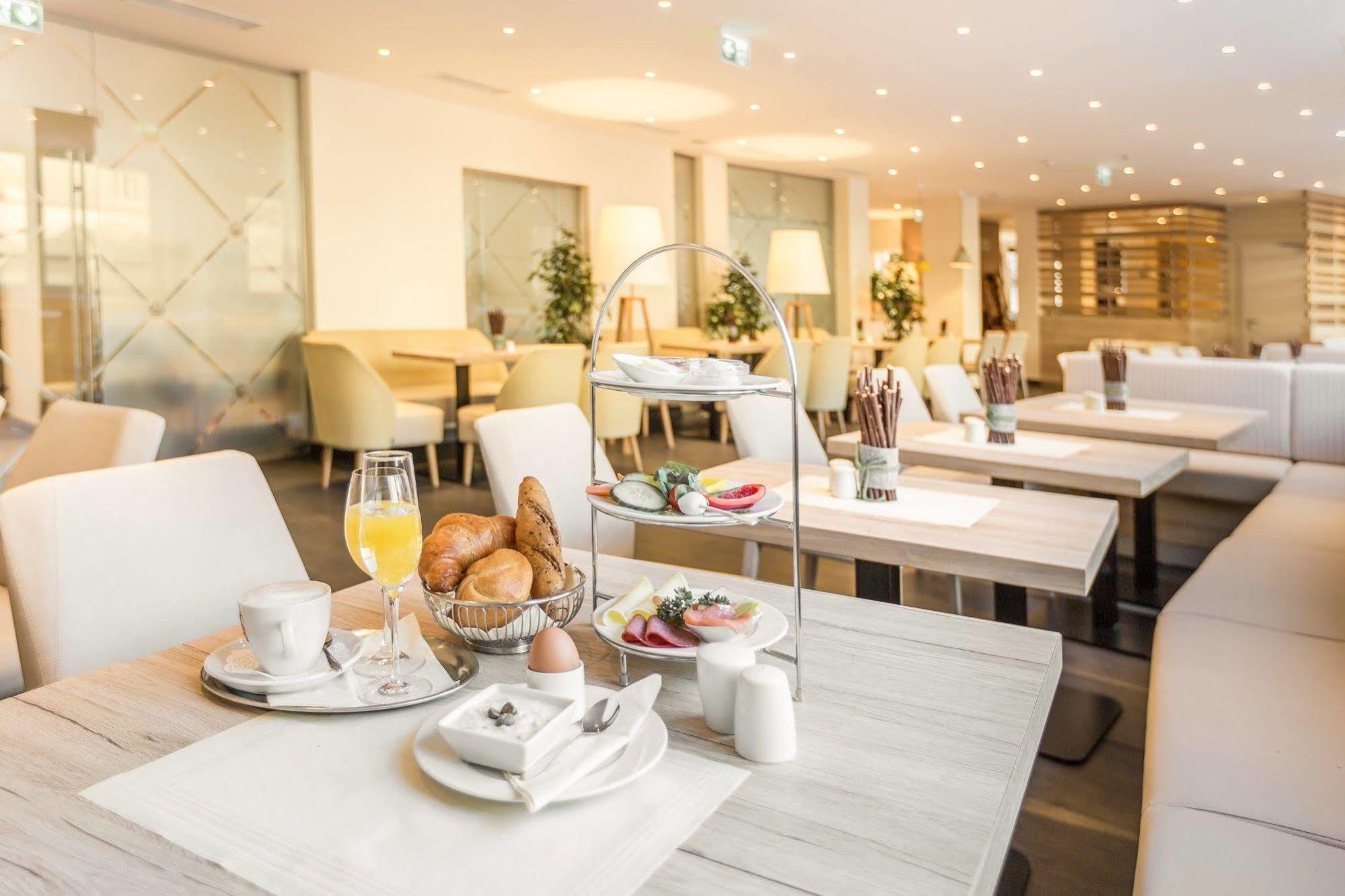 Am Neutor Zentrum Hotel 4*