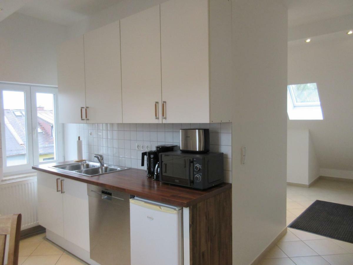 Home Apartments *