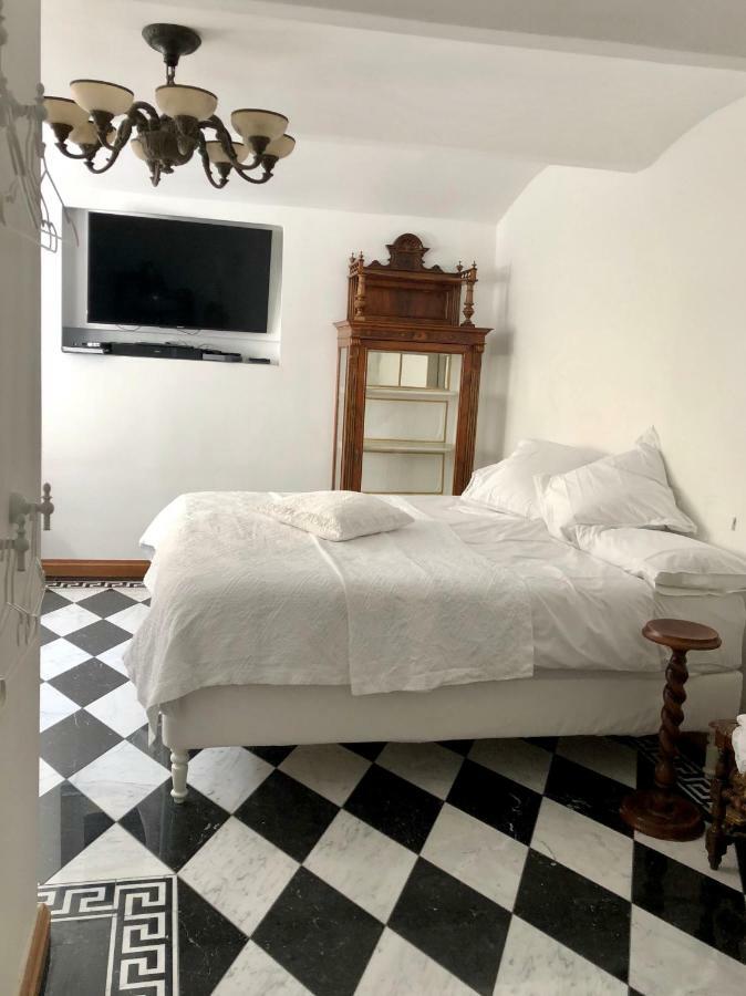 Bed & Breakfast Sarah's Altstadt Oase 4*