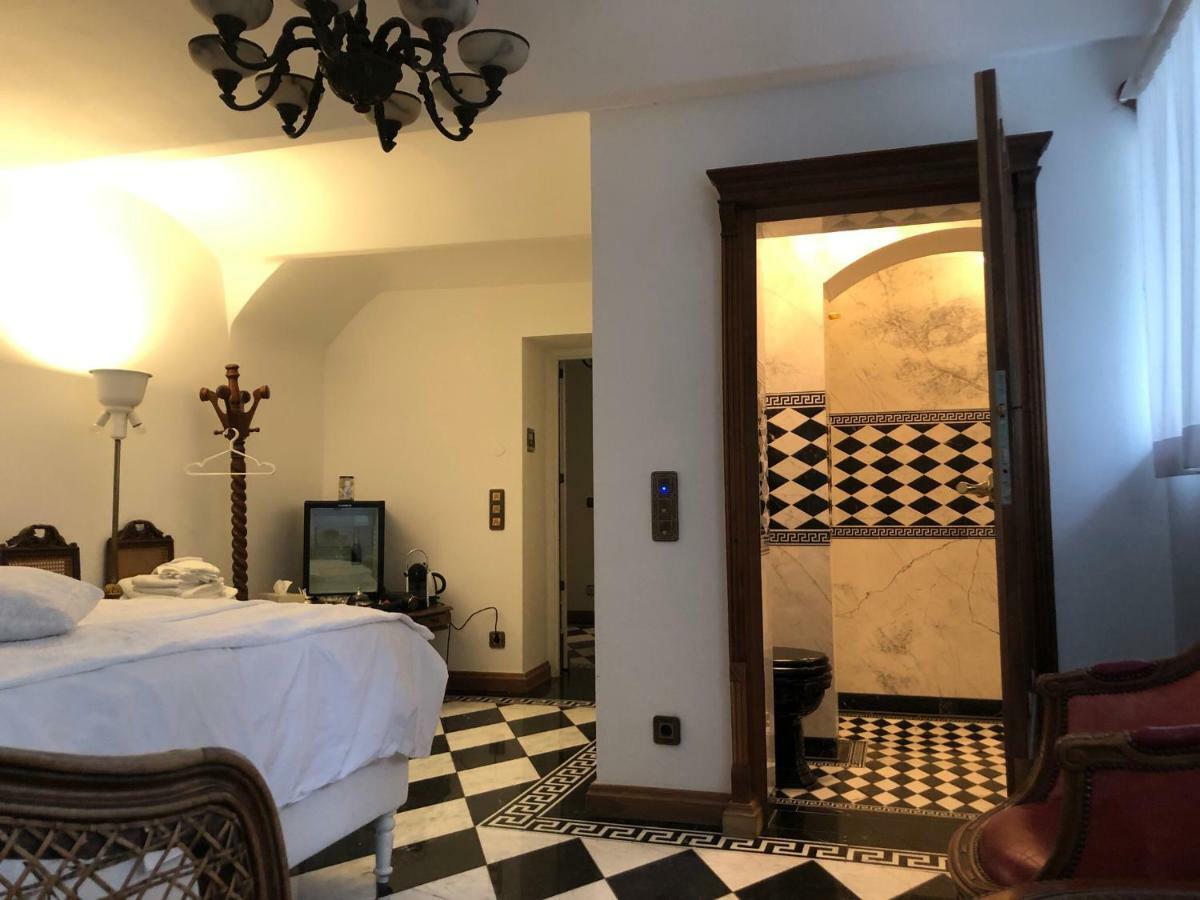 Sarah's Altstadt Oase Bed & Breakfast