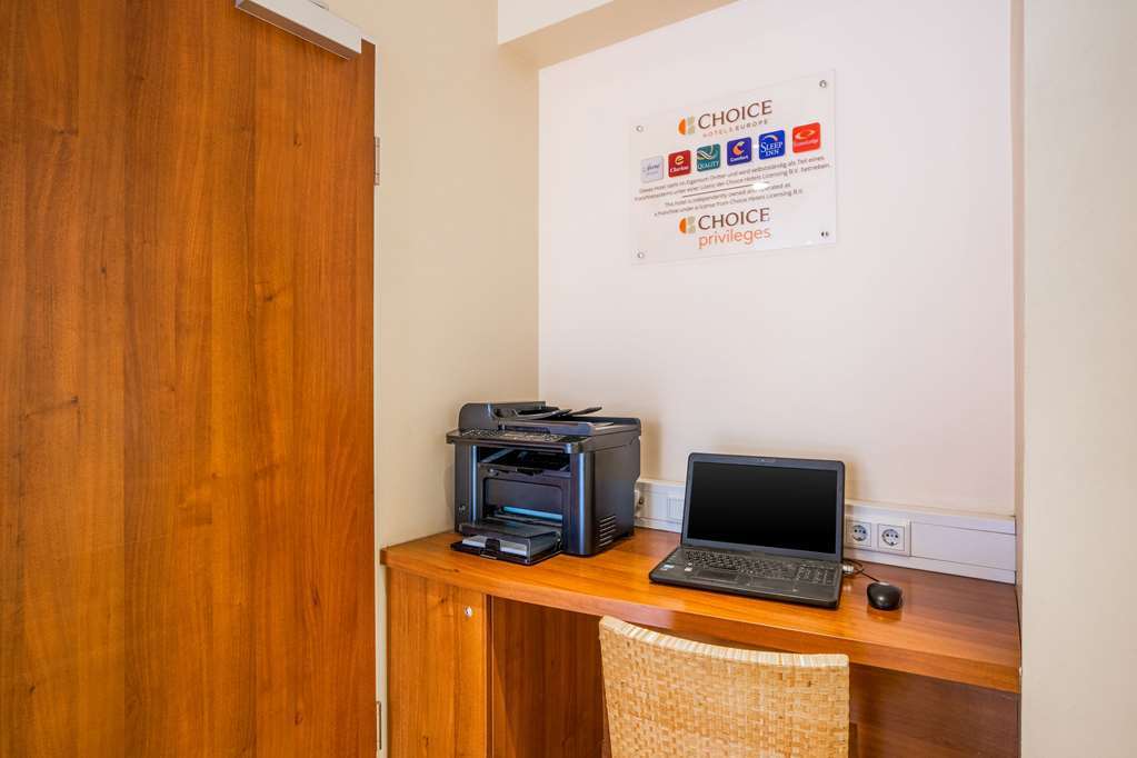Leonardo Center Hotel
