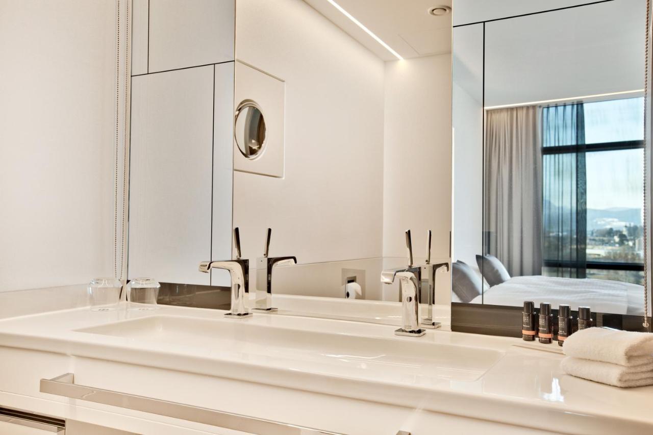 Cool Mama Hotel *