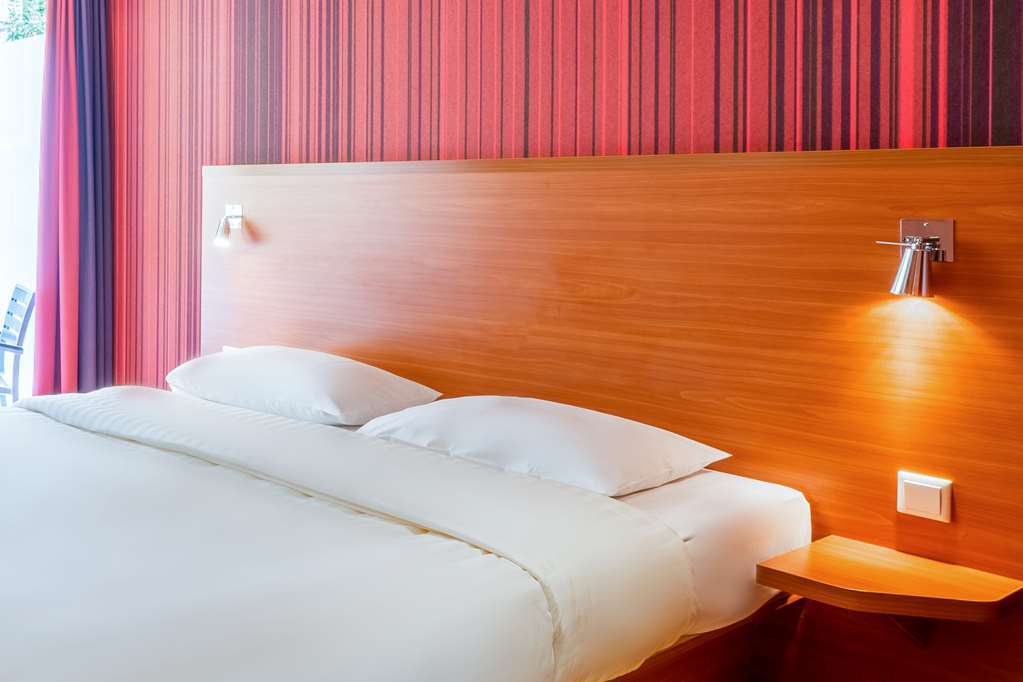 Hotel Leonardo Center 3*