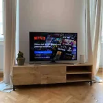 Boutique Apartment Rise-Up • Center • Historical • Modern