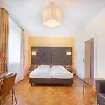 Villa Ceconi By Das Gruene Hotel Zur Post - 100% Bio