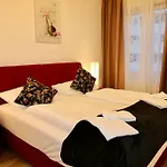 Hotel Evido Apartment City Center