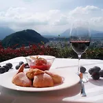 Hotel Schoene Aussicht