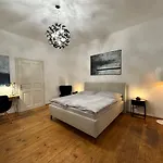 Charmantes Altbau-Apartment In Der Altstadt