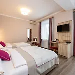 Hotel Junior By Max 70