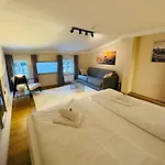 Apt. Stone-Lodge
