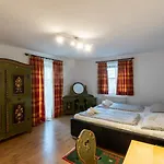 Bauernappartement Mit Balkon