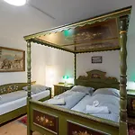 Bauernappartement Mit Balkon