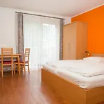 Yoho - International Youth Hostel
