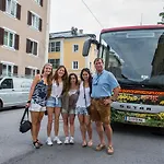 Yoho - International Youth Hostel