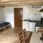 Knusperhaus Mit Garten