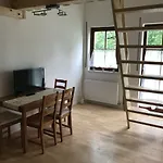 Knusperhaus Mit Garten